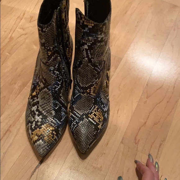 Jeffrey Campbell snakeskin boot - Picture 2 of 8